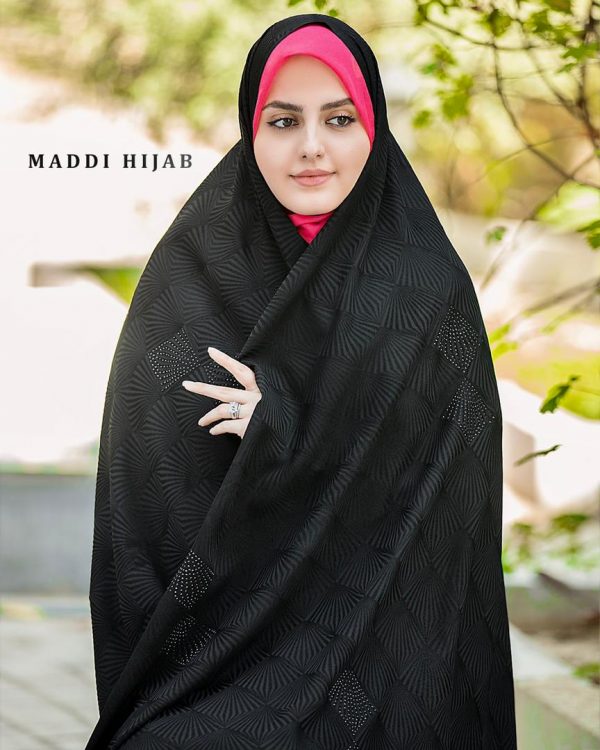 چادر مشکی طرح دار