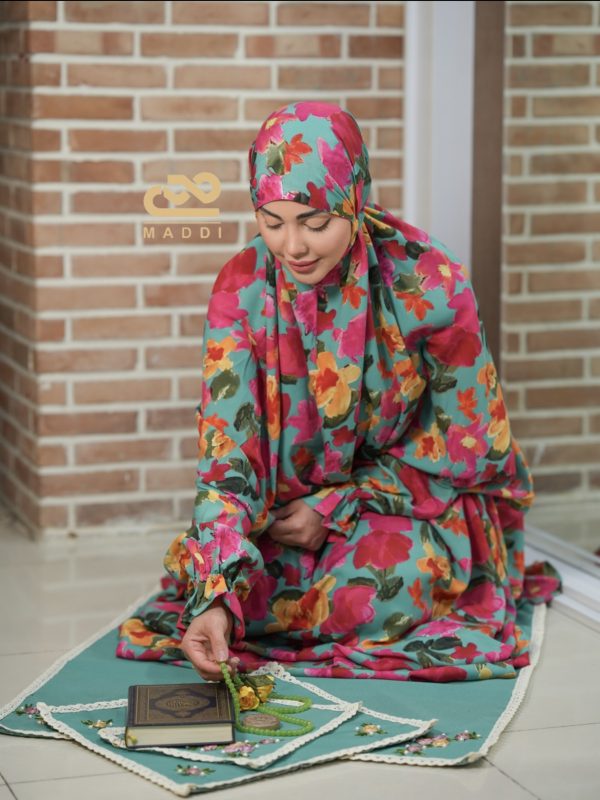 چادر نمازي سه بعدي آستين دار - Image 2