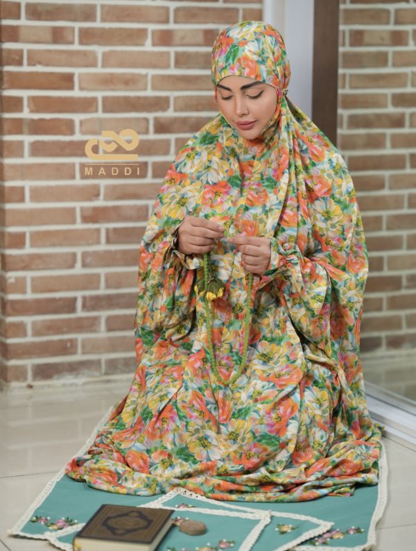 چادر نمازي سه بعدي آستين دار
