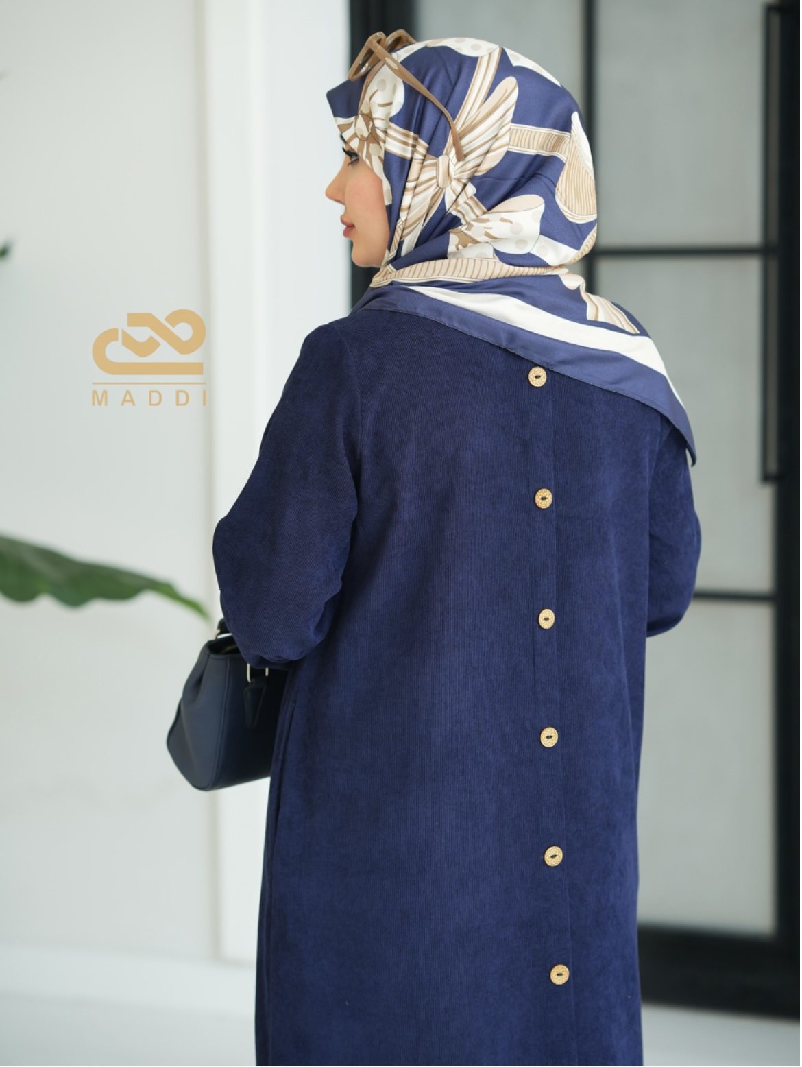 عبا پاييزه نيلا سرمه اي - Image 3